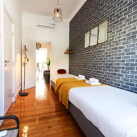 Rato Design With Terrace By Homing Appartement